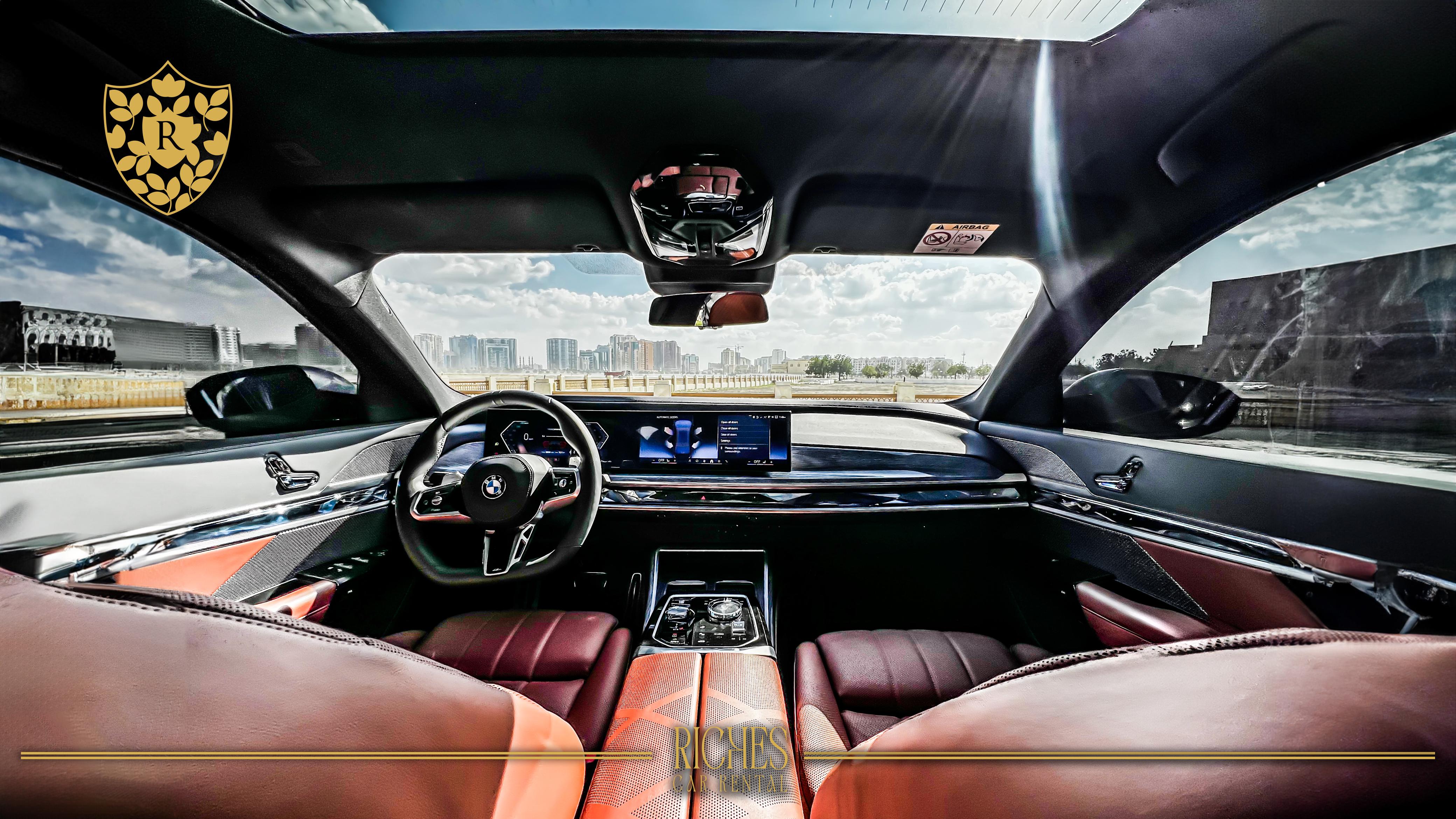 BMW 7series car image 2