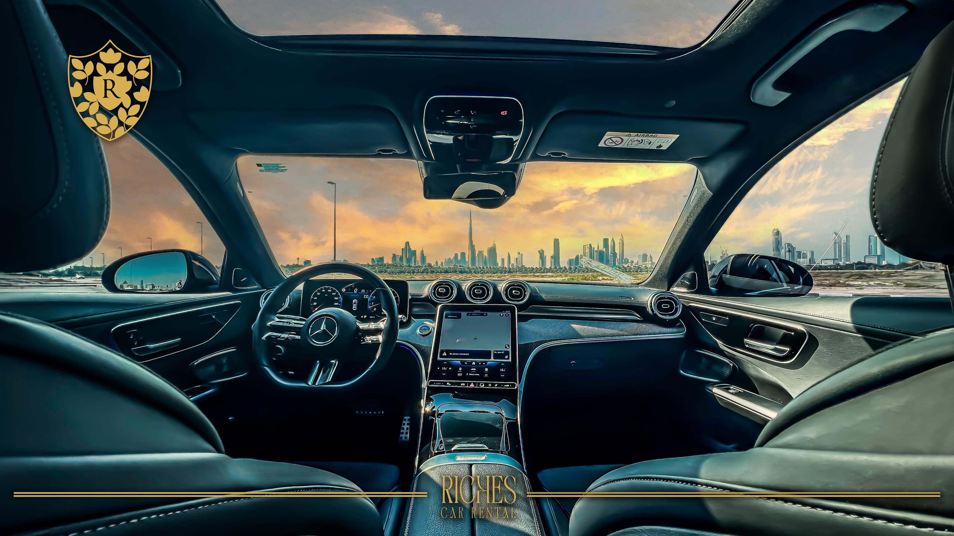 Mercedes C300 car image 2